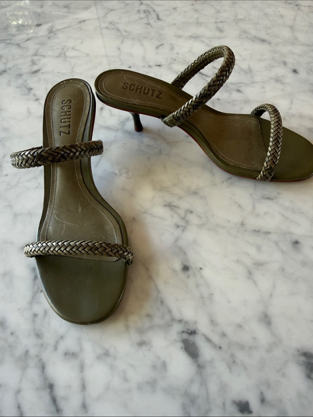 New Schutz matcha green Taliah woven sandal with kitten heel. Size 7
